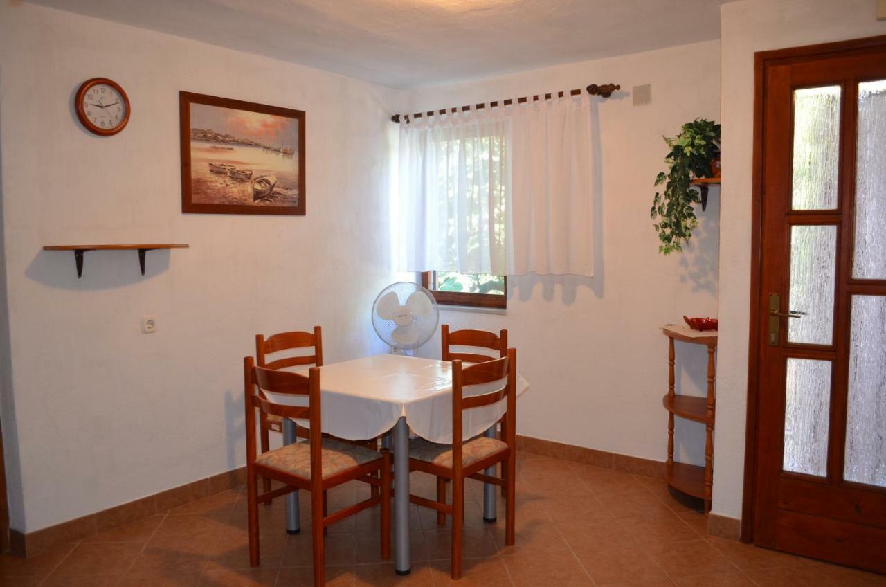 Holiday Home Garina Draga Bascanska ภายนอก รูปภาพ
