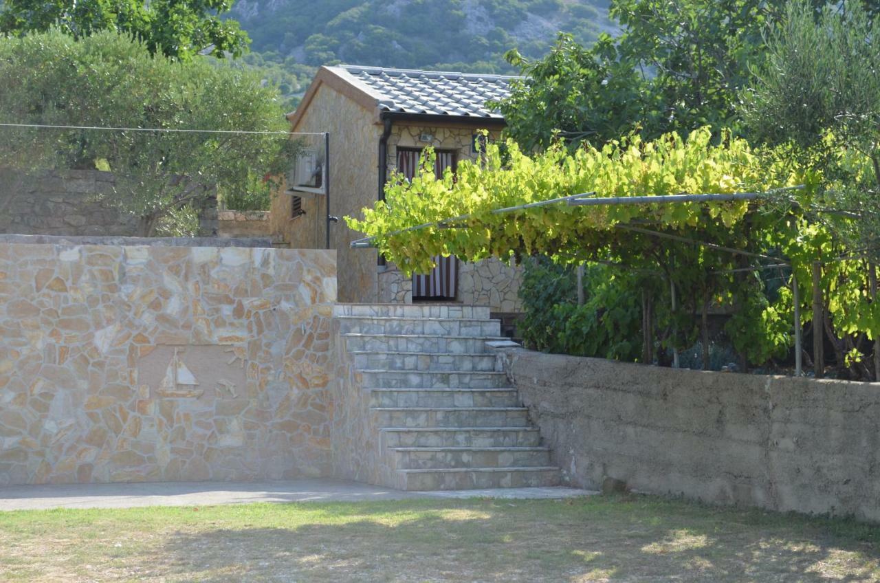 Holiday Home Garina Draga Bascanska ภายนอก รูปภาพ